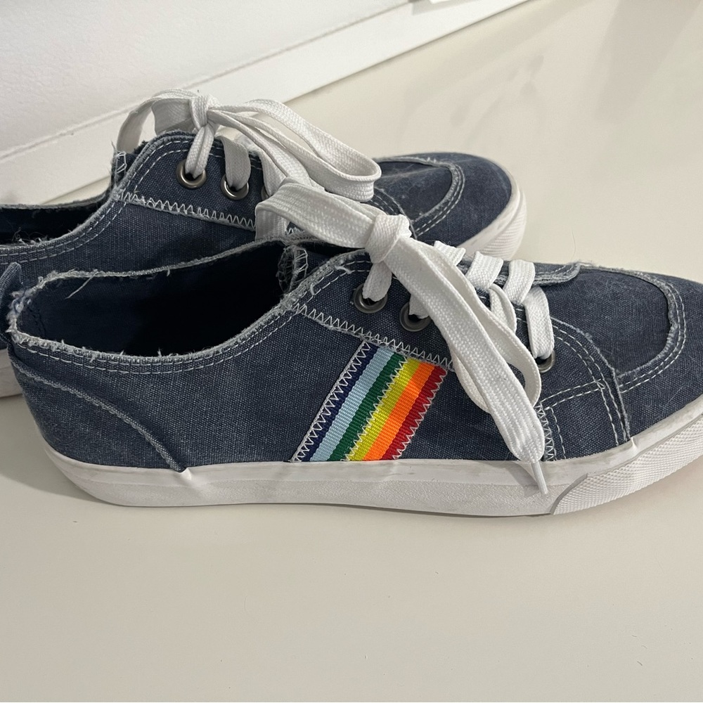 Pop Comfort Fit 9.5 Rainbow 🌈 Denim Shoes - Picture 6 of 9